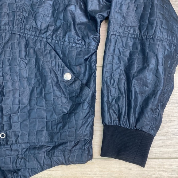 Vince Camuto Black Aligator Jacket Windbreaker Crop Zip Lightweight Rain Shell - Picture 4 of 14